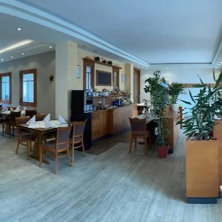 Szálloda Zur Mosel Minheim